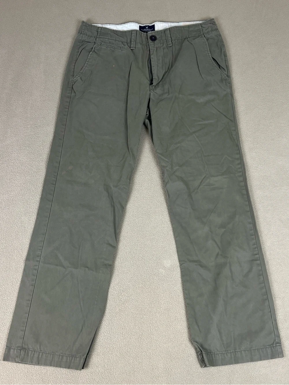2013 American Eagle Original Straight Khaki Pants. Green. Mens Sz 33x30